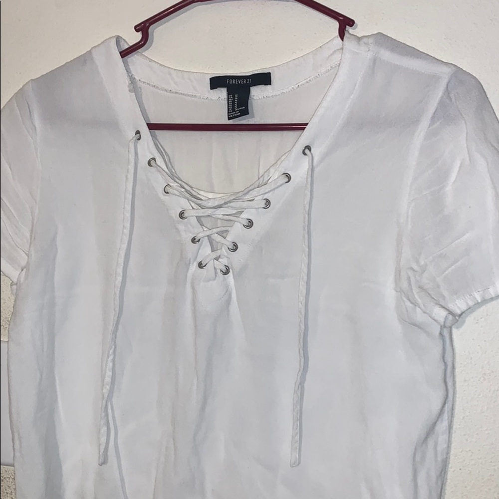 White cropped criss crossed tie Tee